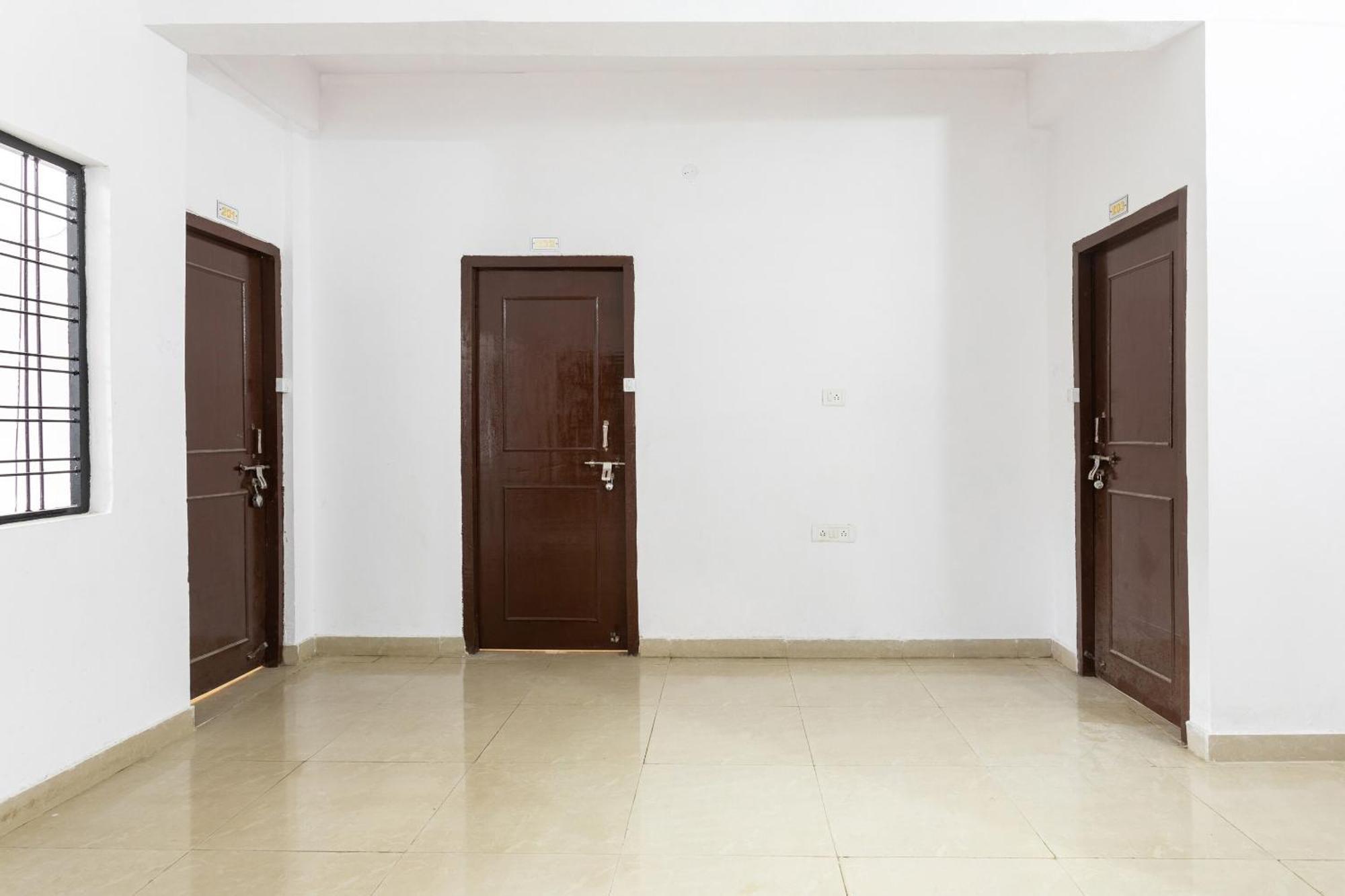 Hotel O Golden Star Bhopal Esterno foto
